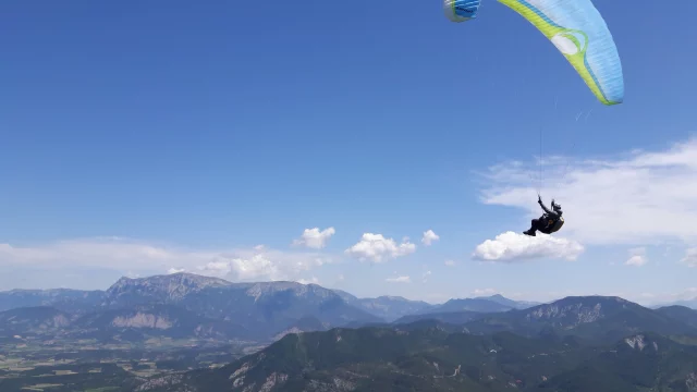 Parapente dans la Drôme